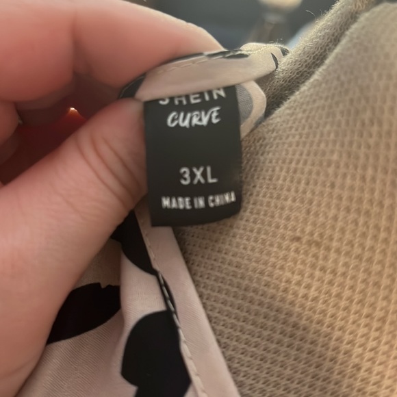 Flowy top - Picture 5 of 5